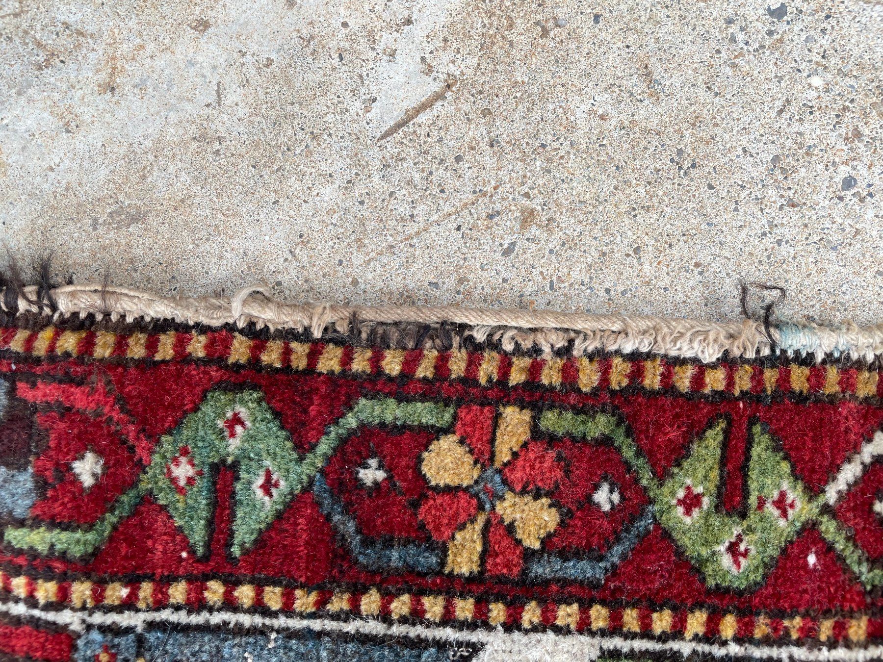 Tappeti: tapis ancien usé – Usato da La Croix (Lutry) venduto da netrajet 8