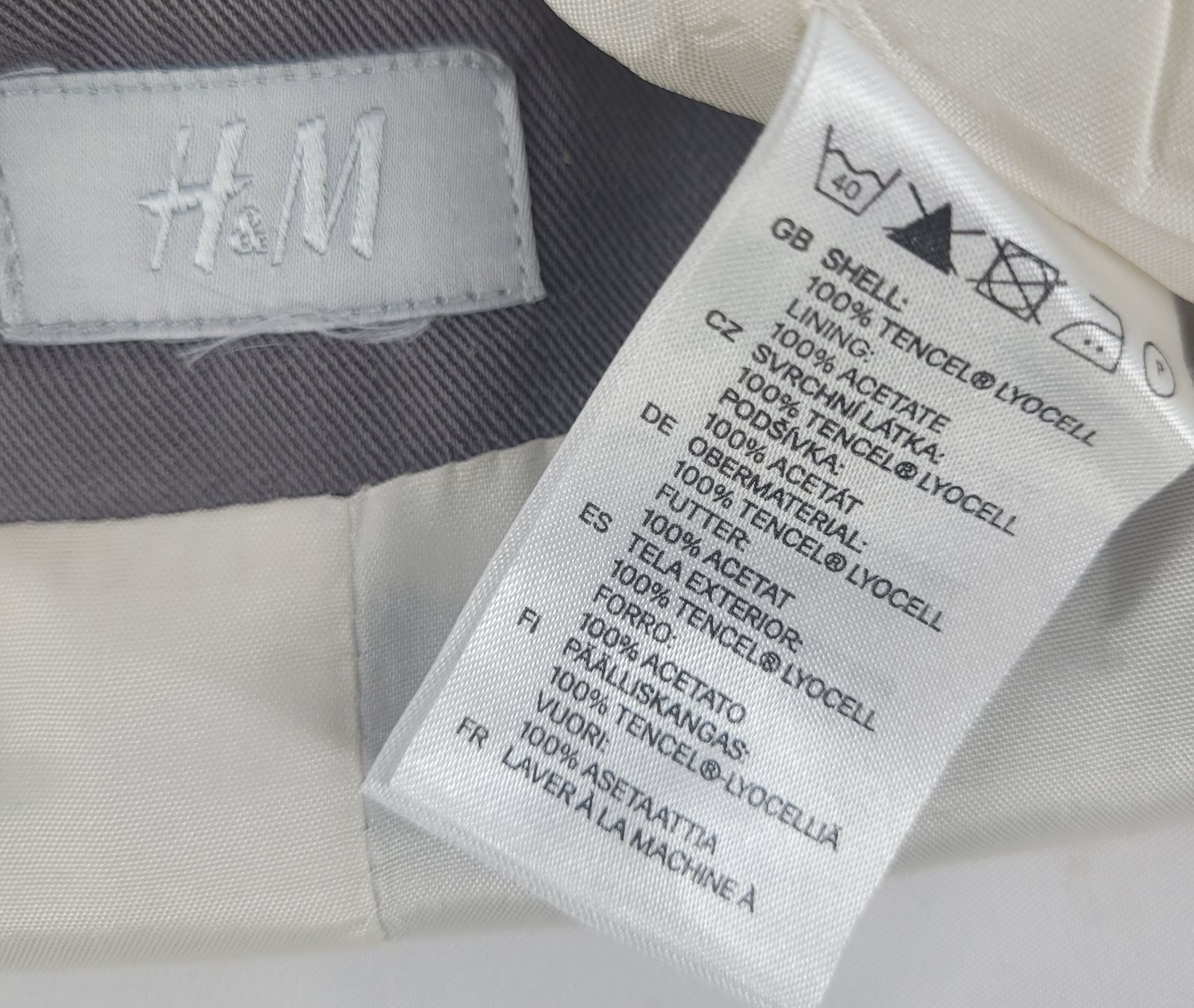 H&M Gilet & Giacche senza maniche: H&M Gilet Gris – Usato da Lausanne venduto da PlusValue_Lausanne 4