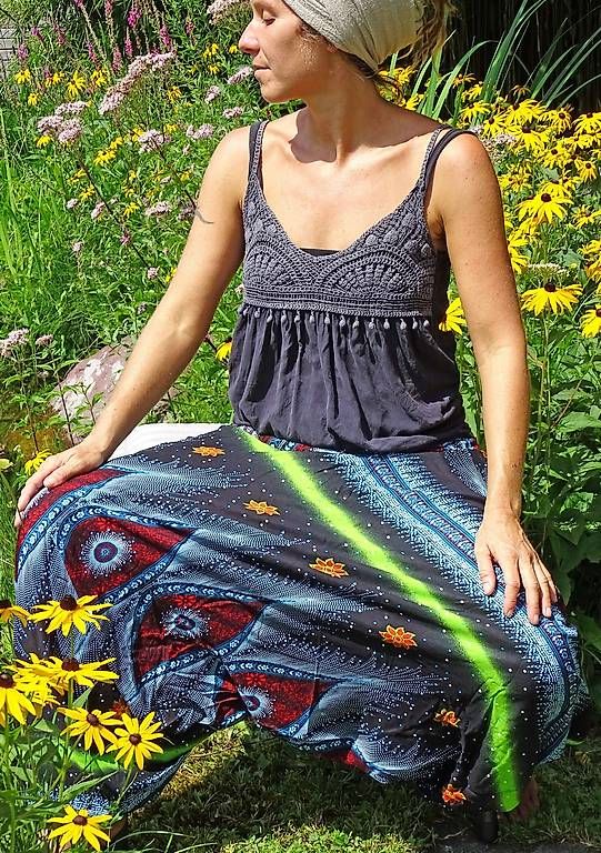 Hosen: Neue wunderschöne Aladinhosen – Gebraucht aus Oberwil b. Zug von Temuera 2