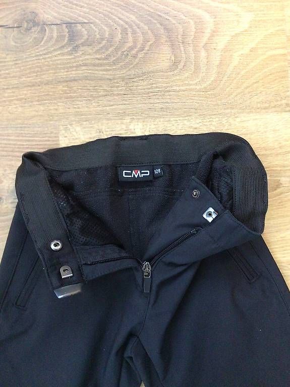 CMP Pantaloni: Hochwertige Softshell-Hose von CMP, Grösse 128 – Usato da Herisau venduto da Schoch22 2