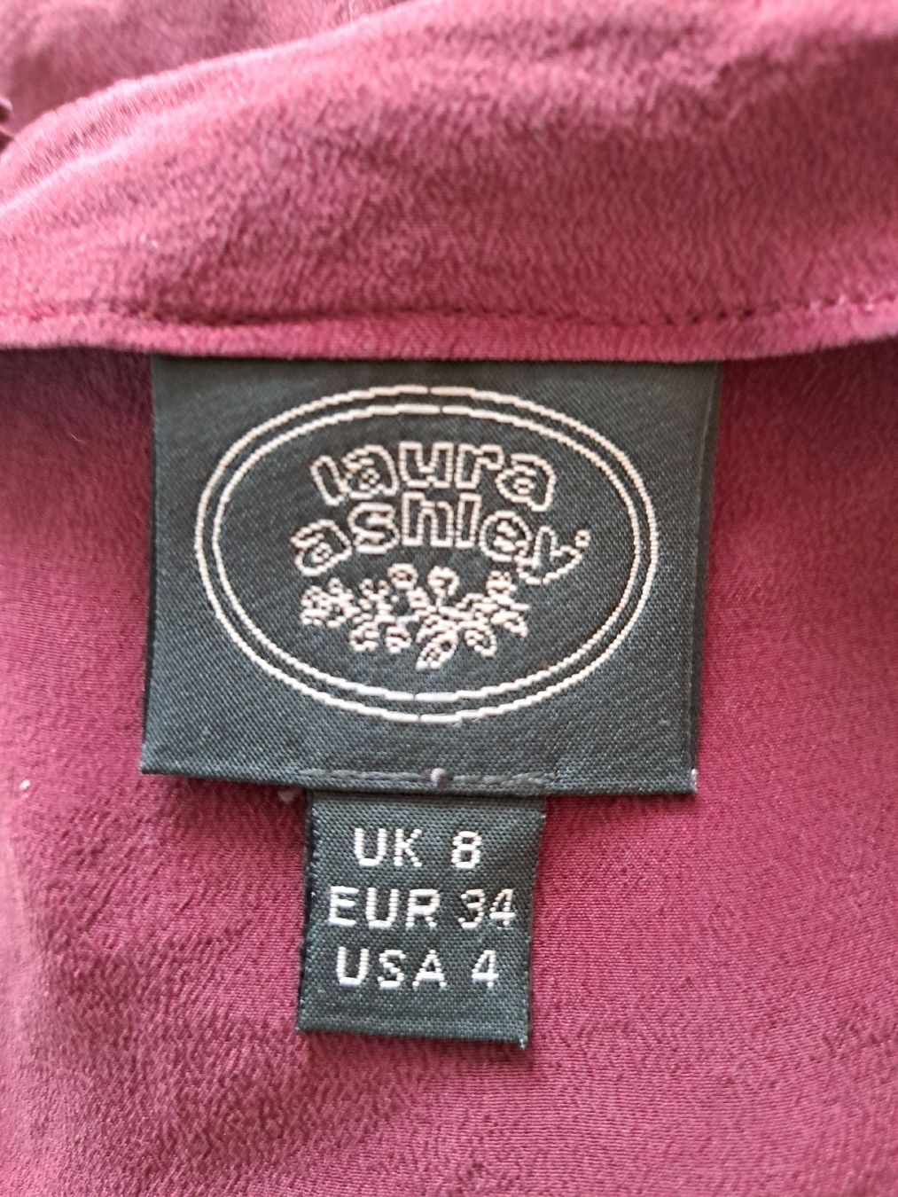 Laura Ashley Blusen: Laura Ashley Bluse Seide – Gebraucht aus Thalwil von sternenstaub369 2