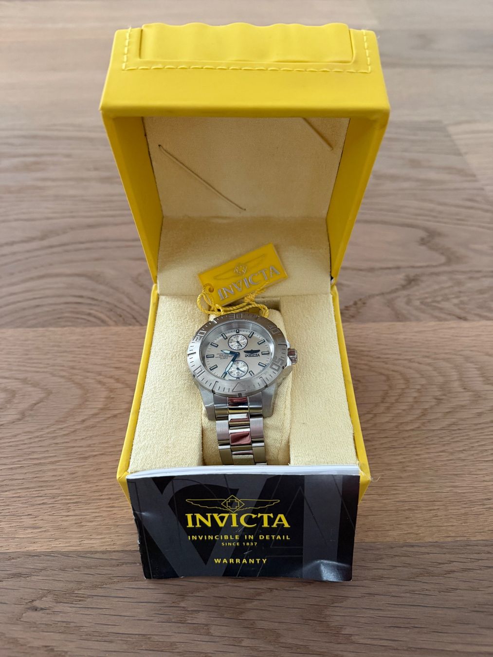 Invicta Orologi: Invicta Pro Diver Herrenuhr – Nuovo e nell'imballaggio originale da Kloten venduto da canela9