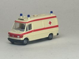 GB- Herpa Mercedes Benz 207 D Krankenwagen