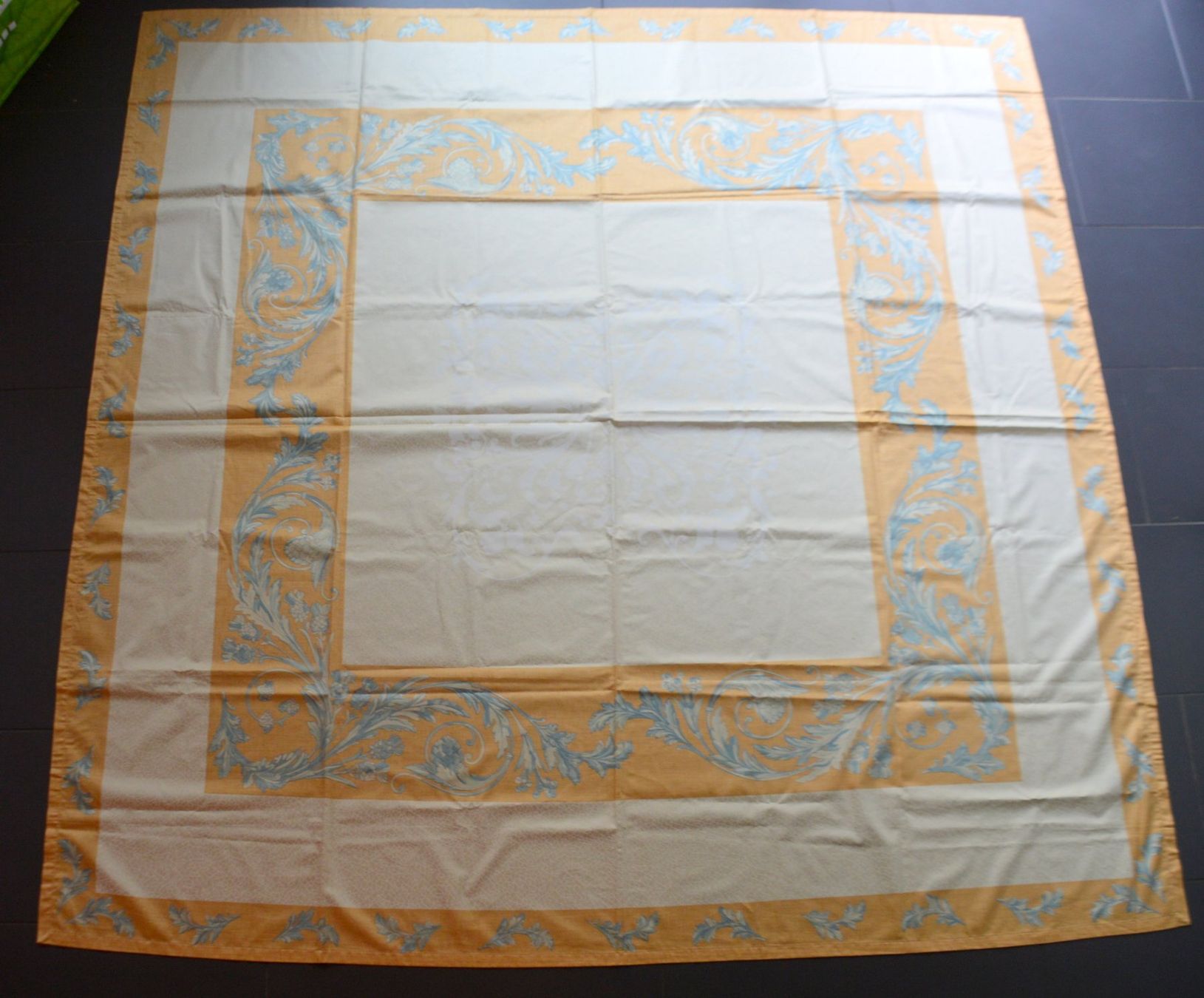 Coperte: Tischdecke Christofle nappe de table 180 x 180 cm – Nuovo (secondo la descrizione) da Collonges venduto da arashee 1