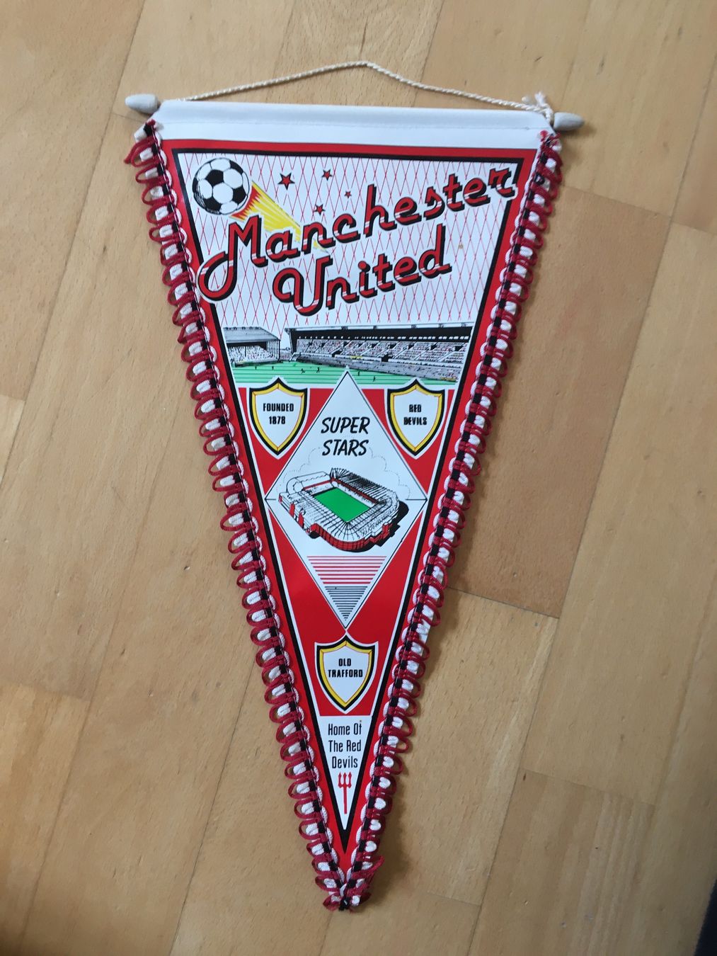Manchester United Bandiere: Wimpel Manchester United – Usato da Zürich venduto da mignonmignon