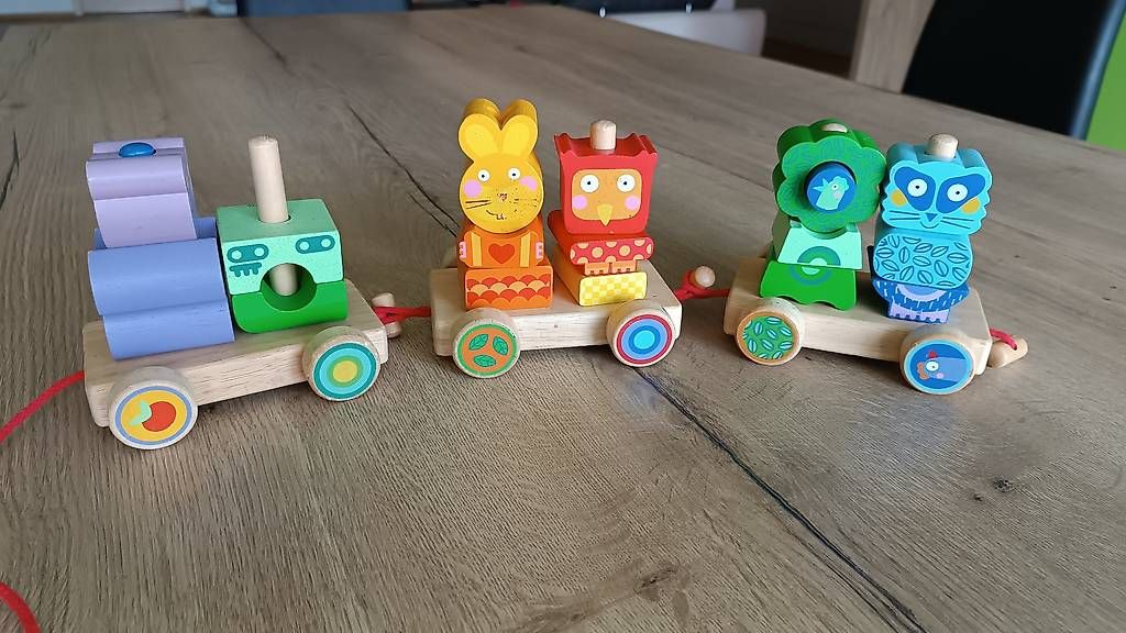 Spielzeuge: Holzzug – Gebraucht aus Buttisholz von Baendlifahrer