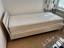 GRATIS - Bett 90x200 cm mit Lattenrost, Matratze und Topper