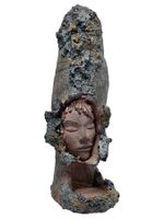 Magnifique sculpture "L'esprit de la terre" en granit fondu