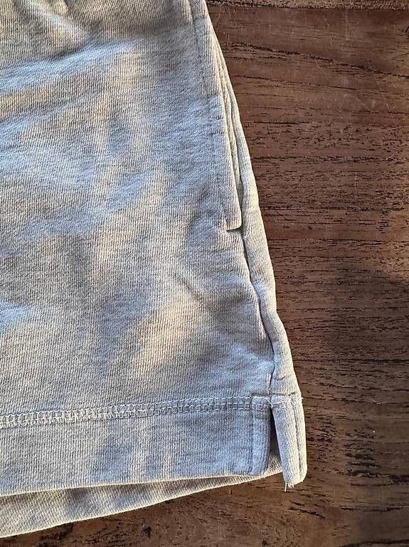 H&M Pantaloni: Shorts von H&M_Grau_Gr. XS. – Usato da Zürich venduto da Sunnyflower97 2