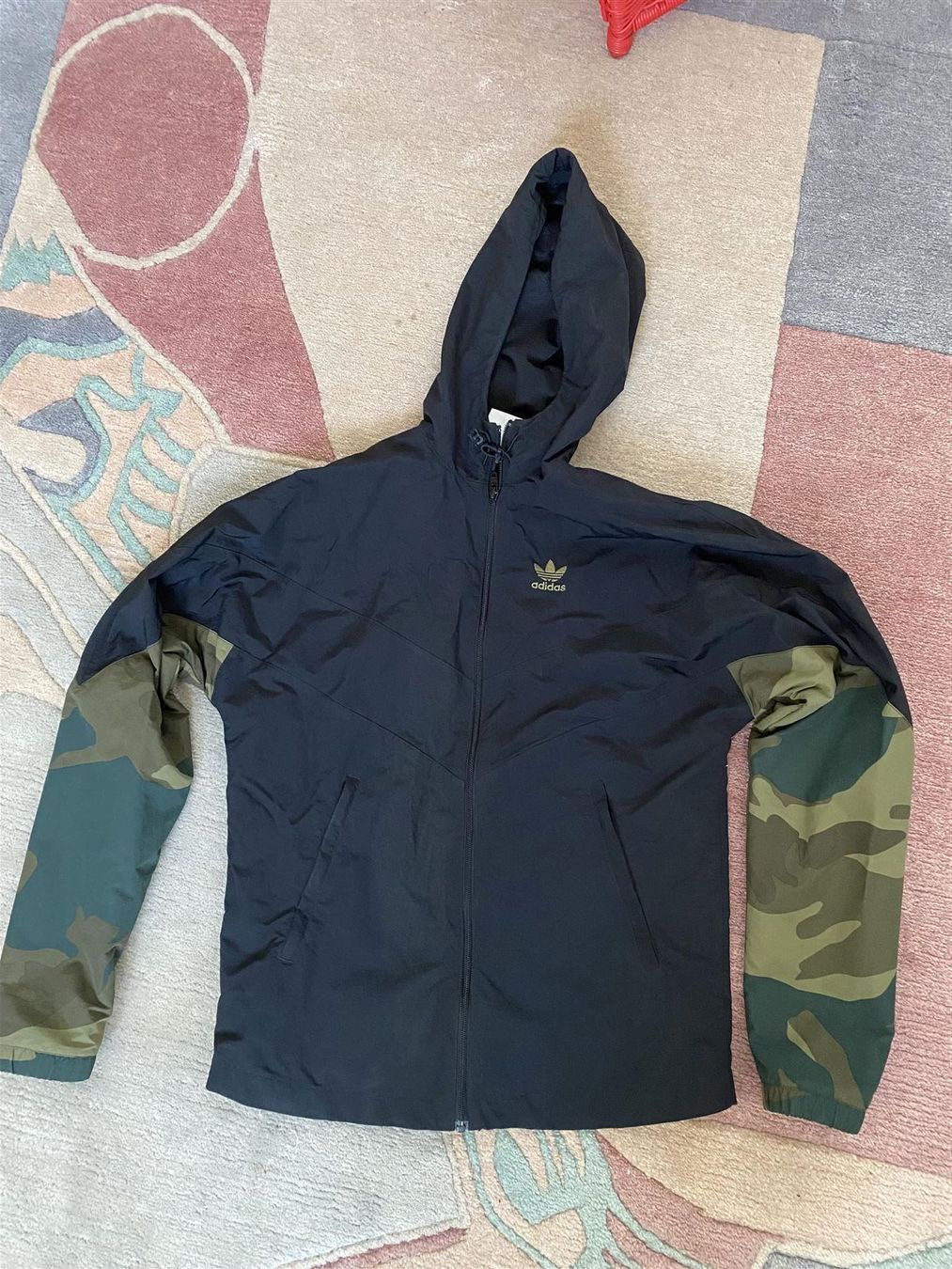 Adidas Jacken: Adidas Camo Windbreaker Jacke - XS – Gebraucht aus Reinach BL von Tscherrer 2