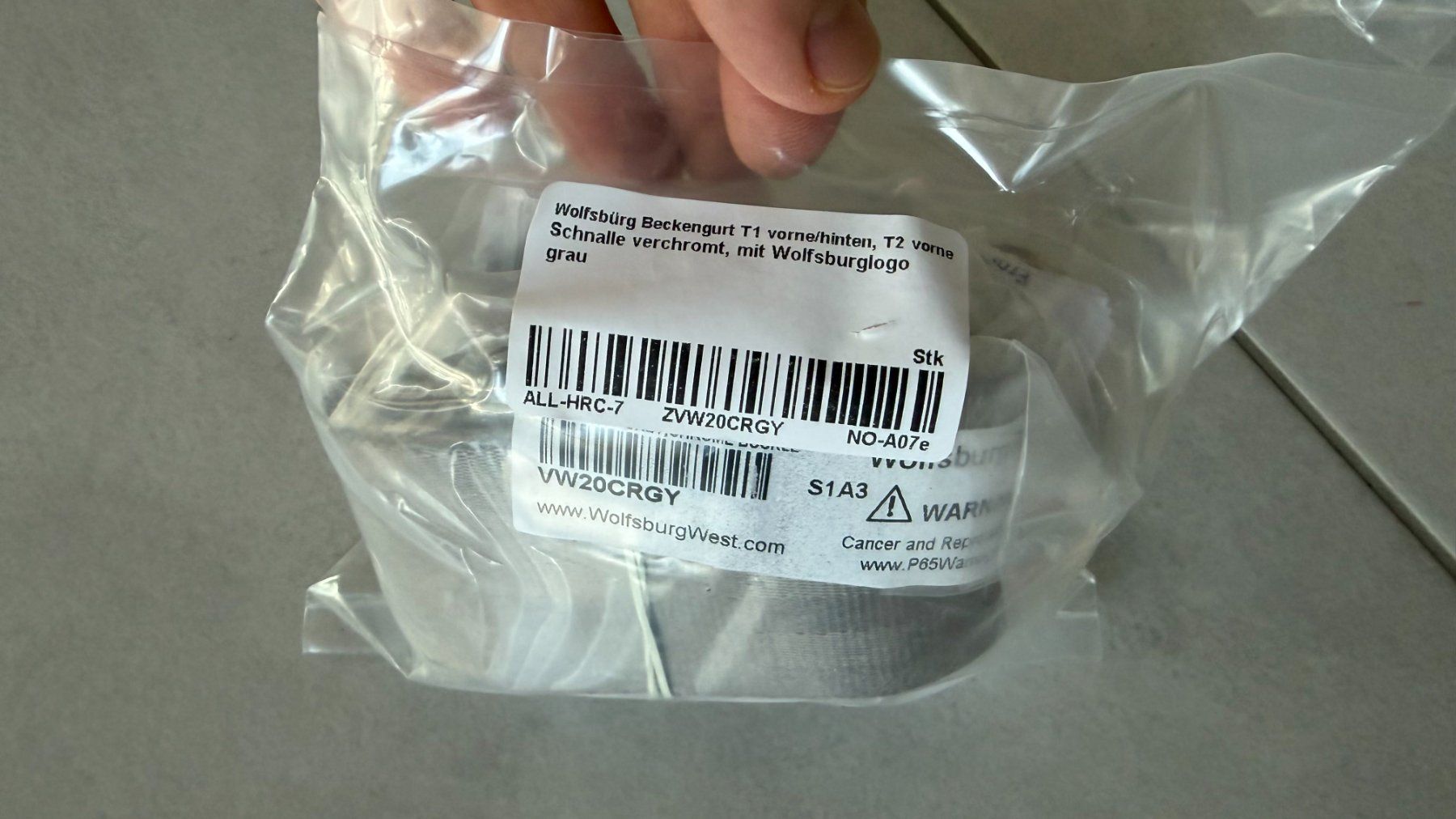 Volkswagen Alle Autoersatzteile: Wolfsburg Beckengurt T1 / Käfer vorne, Chrom / grau – Neu und originalverpackt aus Schüpfen von rafe02