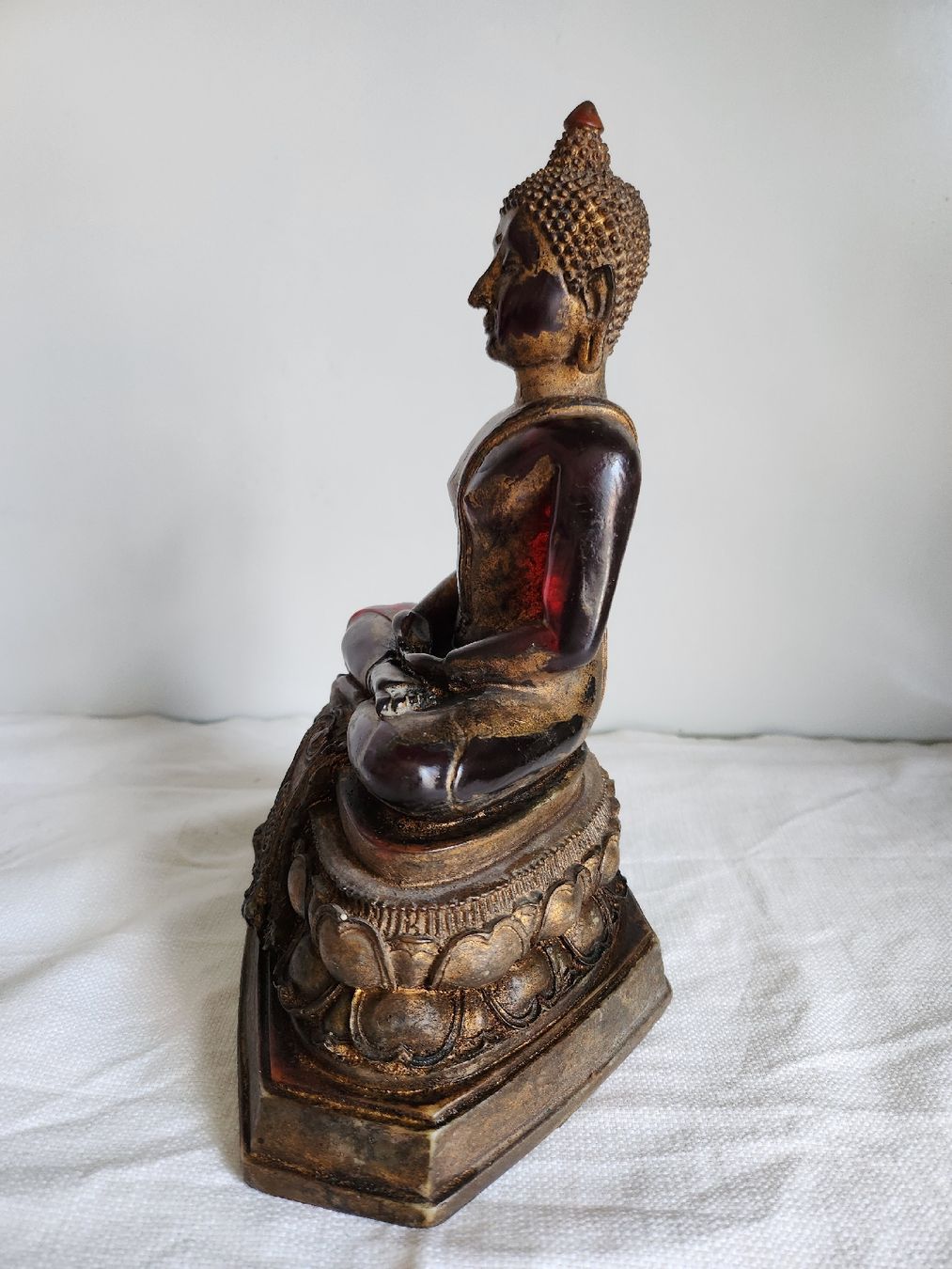 Statuette: Buddha Statue Bronzeoptik Deko Figur – Usato da Zürich venduto da BAENZERINO 1