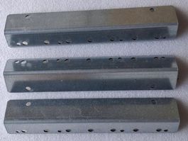 Restposten, 3,massive Wandwinkel 38cm lang mit divLochungen
