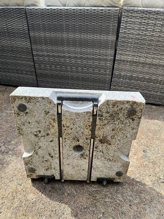 Altro: Schirmsockel / Schirmständer – Usato da Otelfingen venduto da Bossi6669 1