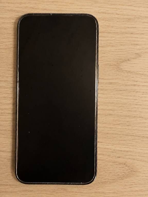 Telefoni cellulari / Smartphones: iPhone 15 pro max – Usato da Monte Carasso venduto da val_29ct
