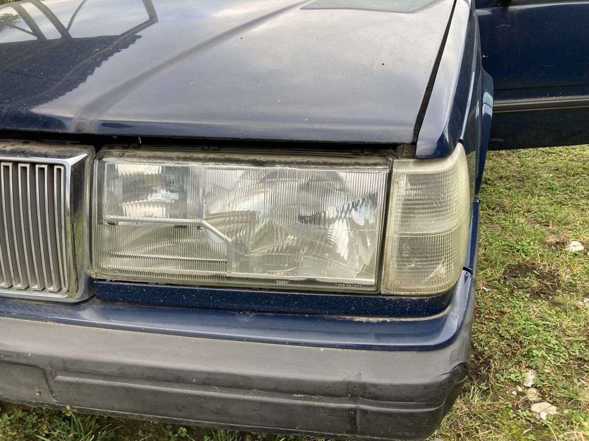 Volvo Tutti pezzi di ricambio auto: Volvo 940 Scheinwerfer  – Usato da Hitzkirch venduto da Christophf 1
