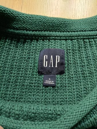 Neuer GAP Strickpullover, Gr. S, Tannengrün
