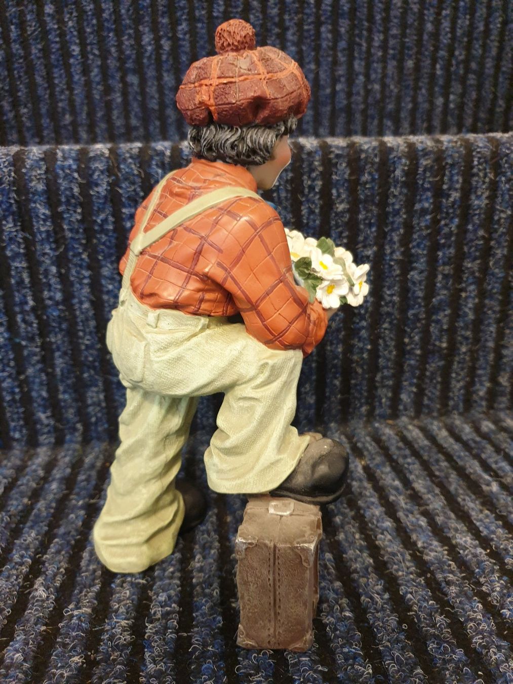Statuette: Gilde Clown mit Koffer und Blumenstrauss – Usato da Birmenstorf AG venduto da 541300 5