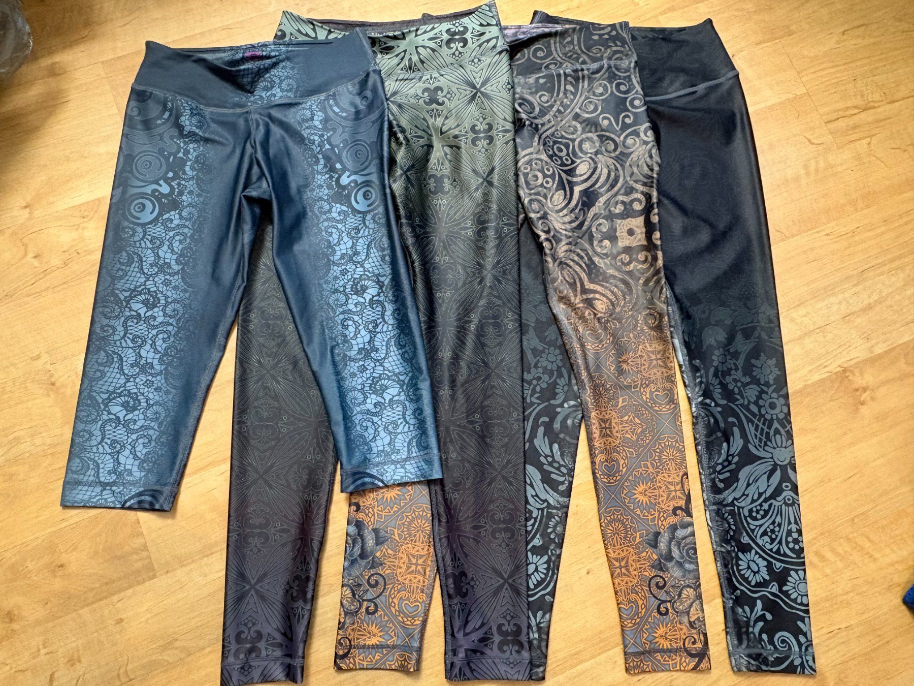 Leggings: Set aus 4 einzigartigen Leggings Gr. S – Gebraucht aus Willisau von ani_gtk8