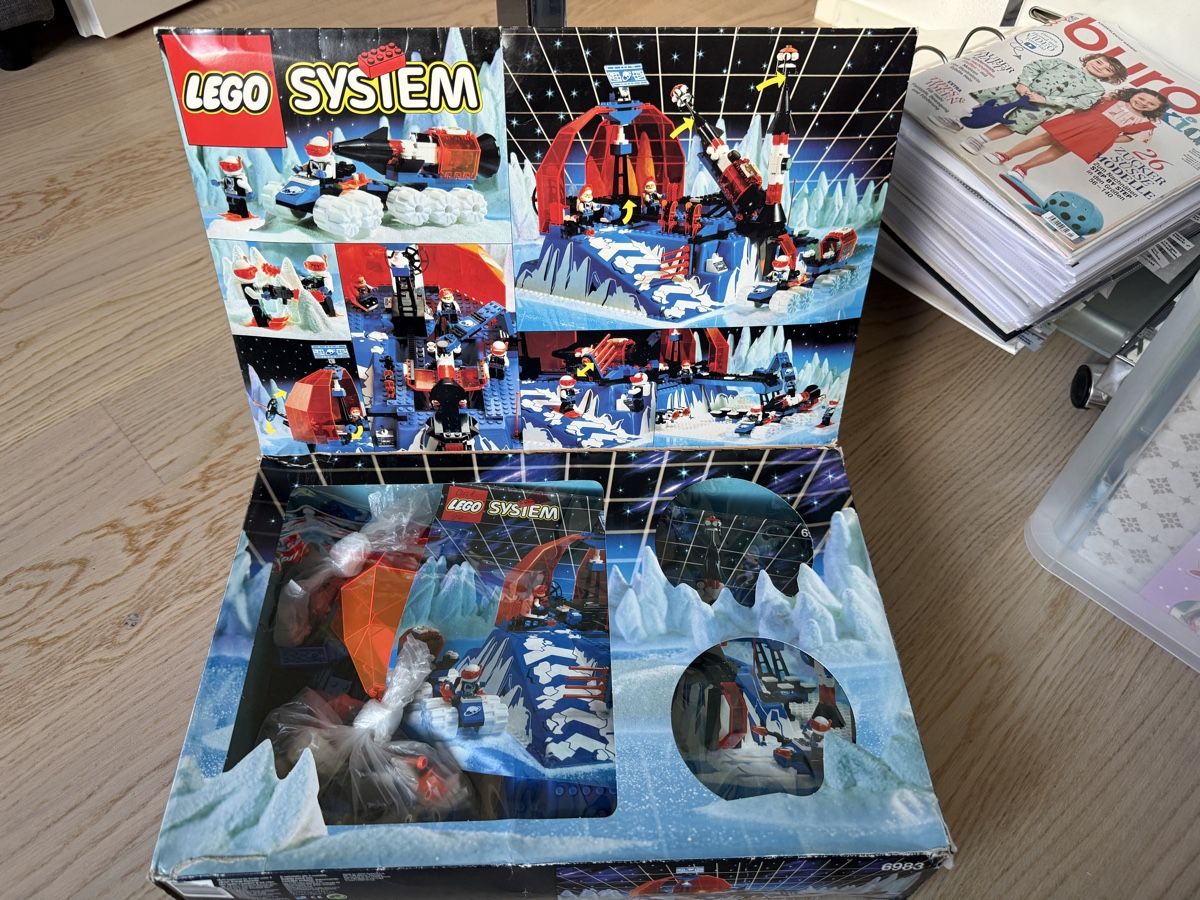 Lego Jeux de construction: LEGO System 6983 Ice Planet 2002 – D'occasion à Rafz par ciril0885