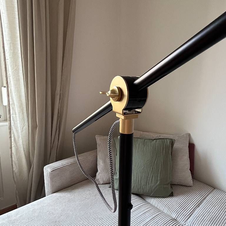 Lampen: Standleuchte Schwarz/Gold RANARP – Gebraucht aus Basel von julia_bommersheim 2