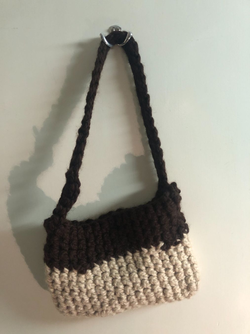Borse: Selbstgehäkelte Handtasche // beige - braun – Usato da Zürich venduto da aurelia_nater 1