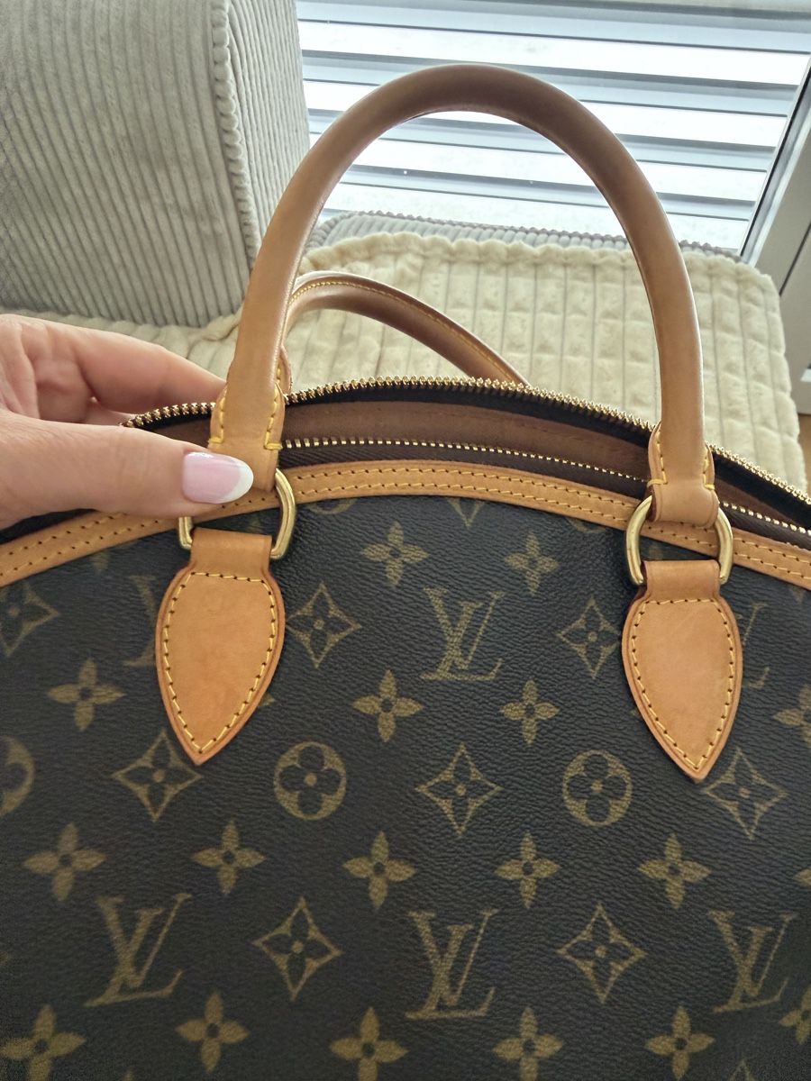 Louis Vuitton Sacs femmes: Louis Vuitton Tasche – D'occasion à Muttenz par adr_txk8 7