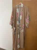 Kimono beige mit Pfauenmuster