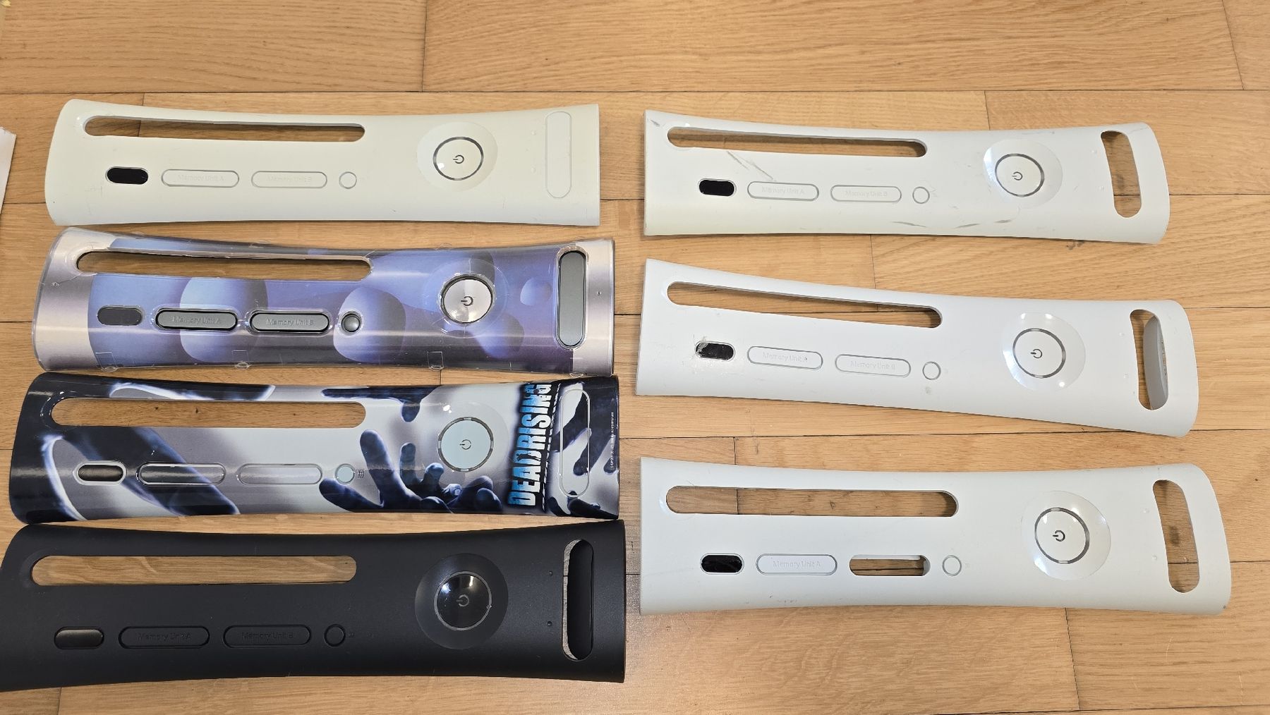 Microsoft Consoles: Xbox 360 Vordere abdeckungen – D'occasion à Lenzburg par cameleoncolor