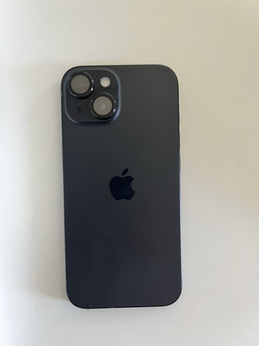 Apple Handys / Smartphones: Apple iPhone 15 128GB Schwarz – Defekt aus Bonstetten von Dargslan 1