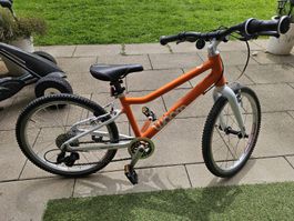 Woom 4 Kinderfahrrad, orange/weiss, Top Zustand, 20 Zoll