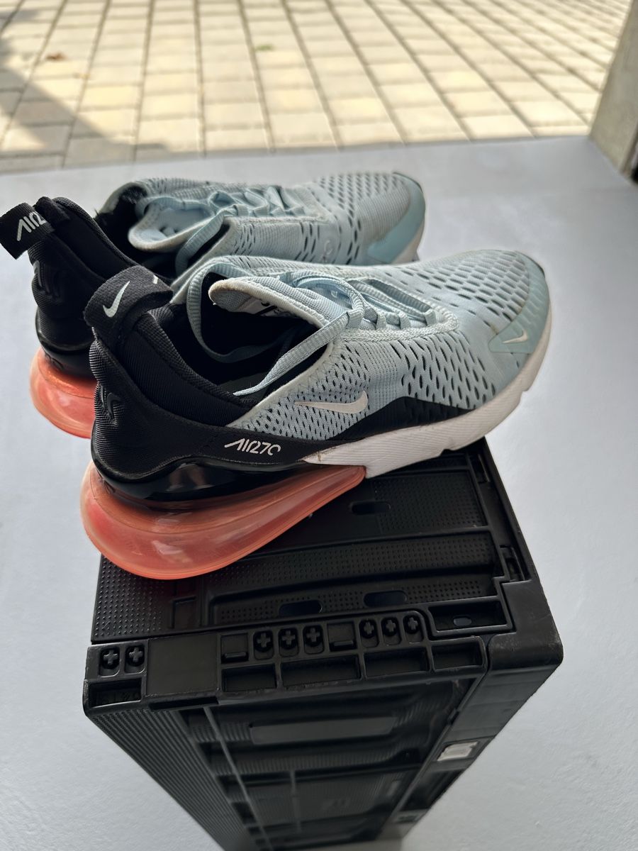 Nike Scarpe da donna: Nike Air Max 270, Grösse 40.5 – Usato da Schneisingen venduto da alexgiudice 1