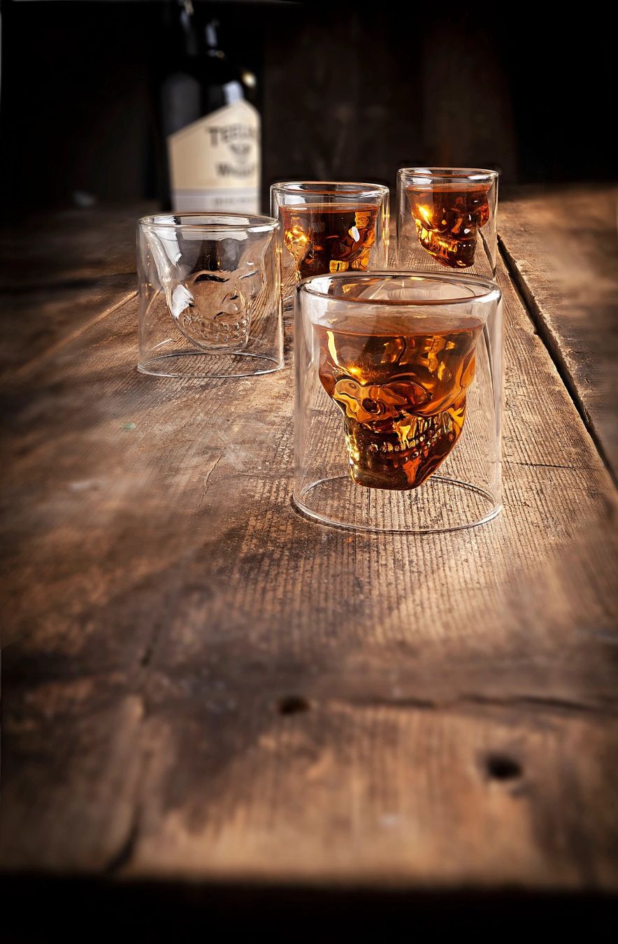 Bicchieri: 4er Set Whiskeygläser Totenkopf – Nuovo e nell'imballaggio originale da Schinznach Bad venduto da cynthia7 2