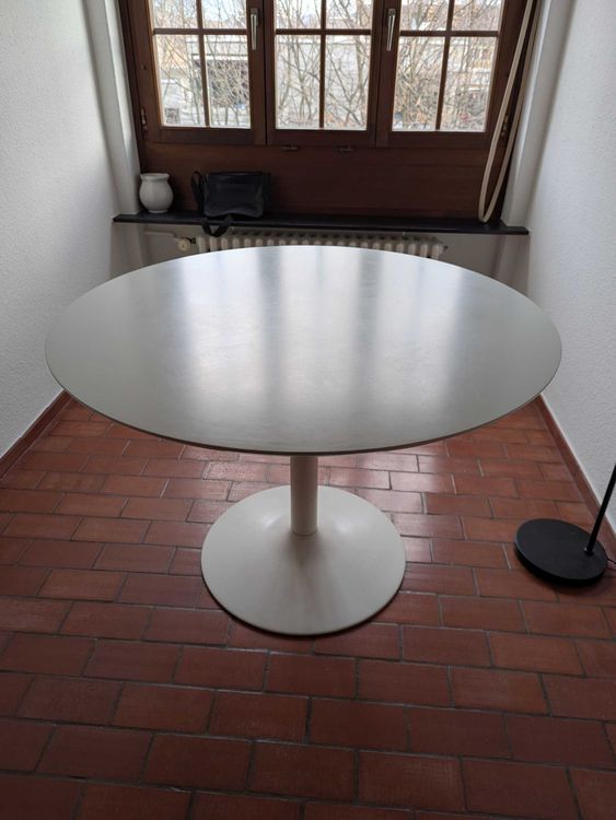 Runder Tisch Weiss - 110cm / Round table white (Gebraucht) in Zürich ...