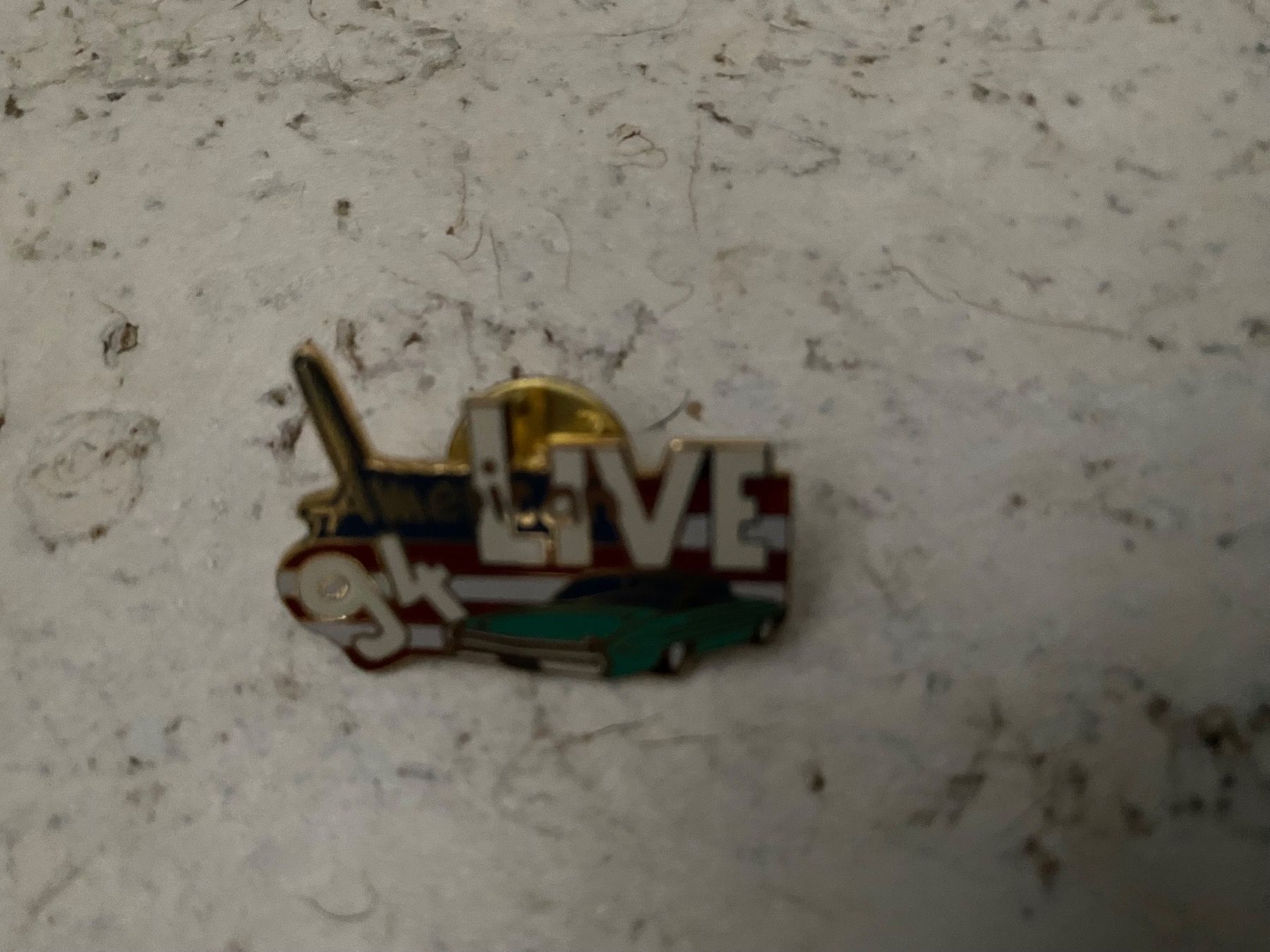 Plaketten & Abzeichen: PIN Amerika Live – Neu (gemäss Beschreibung) aus Bellach von Legdance 1