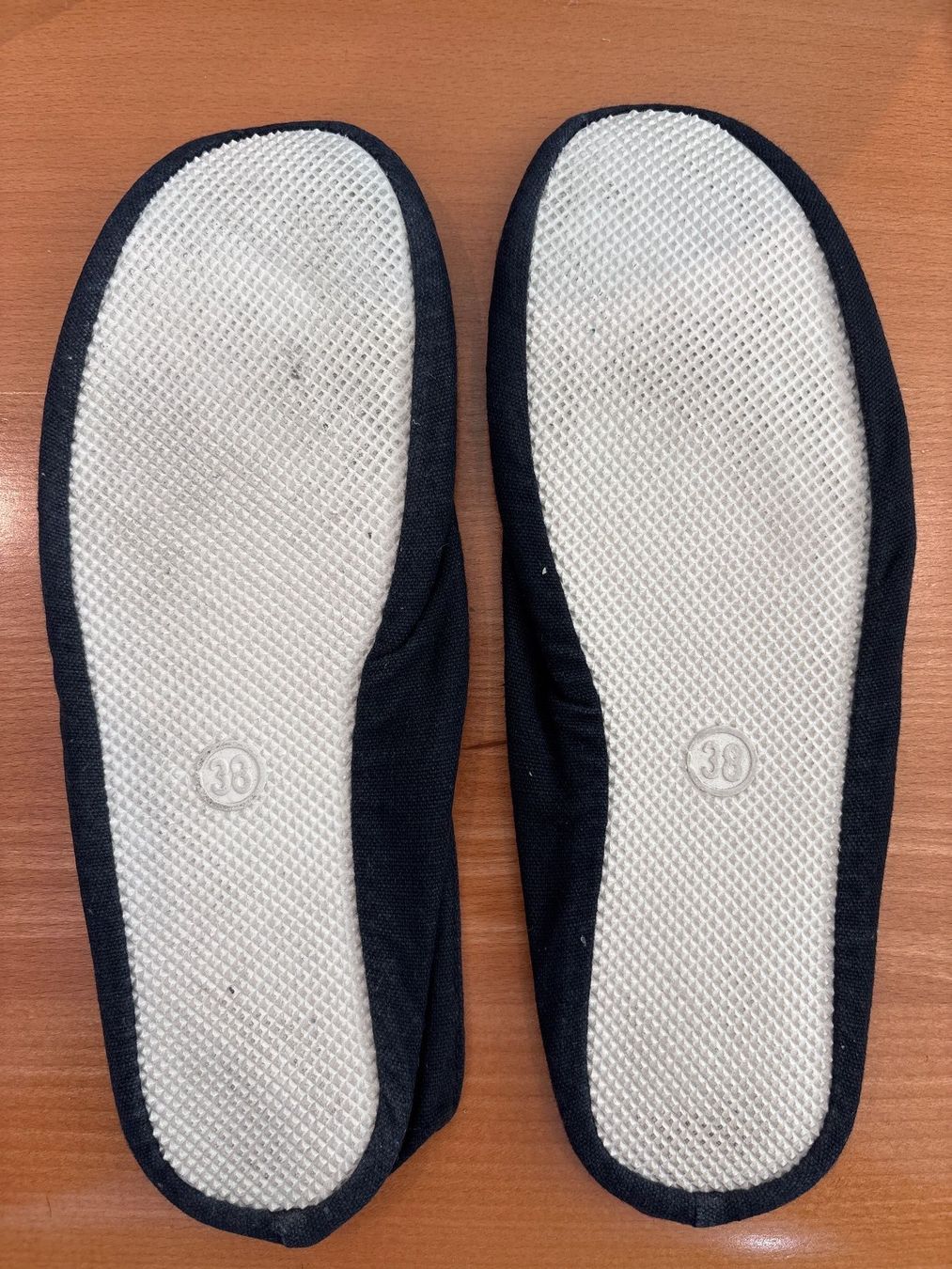 Chaussures hommes: Geräteschuhe Gym Gr. 38 – D'occasion à Genève par Livsonman 1