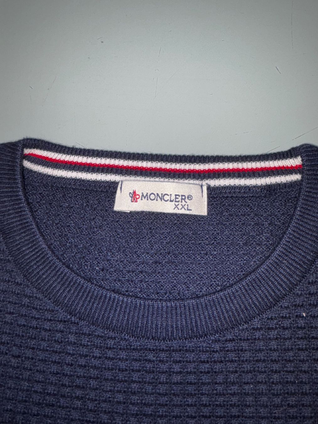 Pulls & Sweat-shirts: Moncler Pullover, Gr. XXL (aber eher XL),blau – D'occasion à Lüchingen par rheininsel94 1