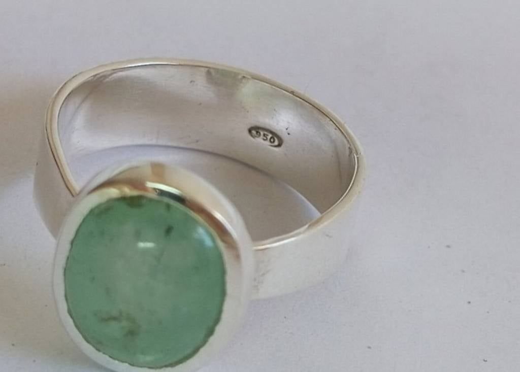 Anelli: Anello con zaffiro – Usato da Morbio Inferiore venduto da Giosueffa