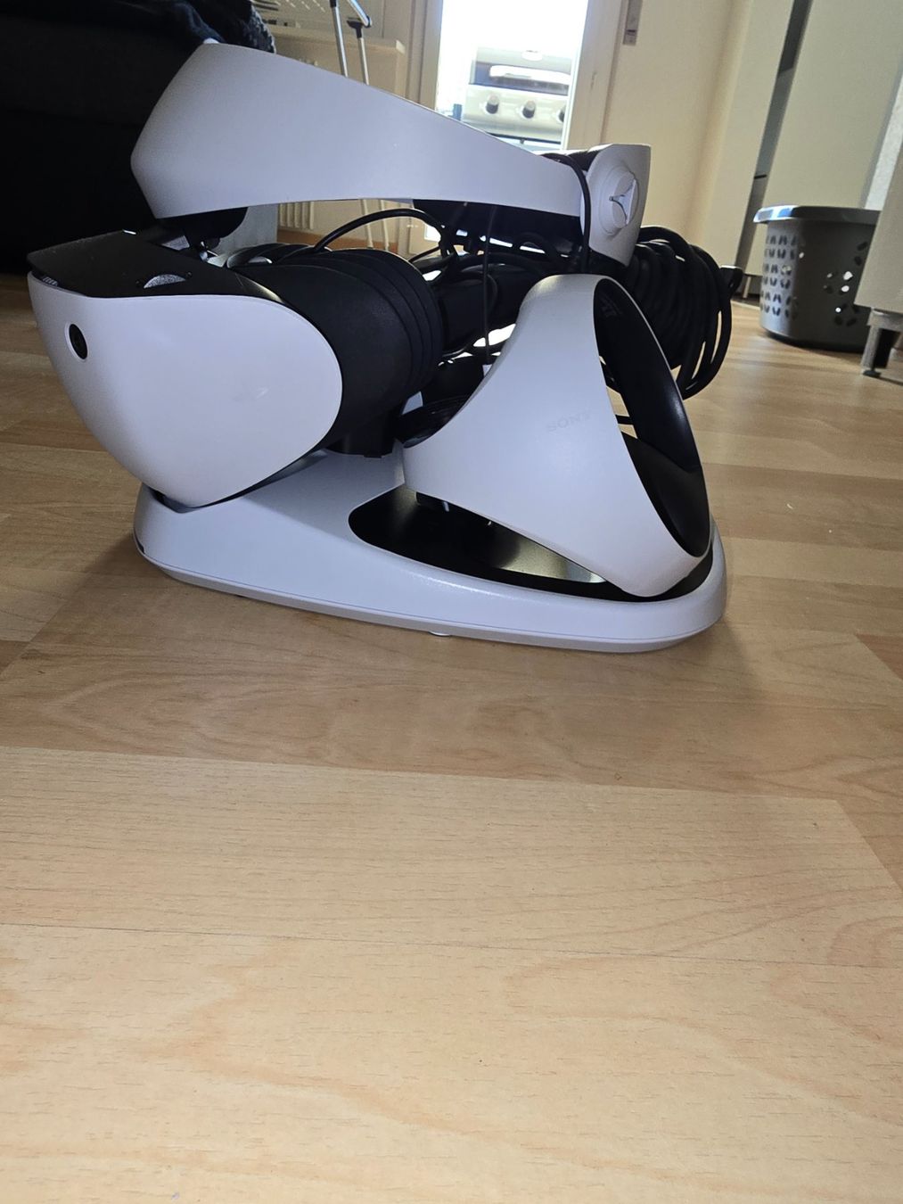 Sony Casco VR: Sony PSVR2 Headset VR Controller Ladestation neuwertig – Nuovo (secondo la descrizione) da Langenthal venduto da mae_6wzk 3