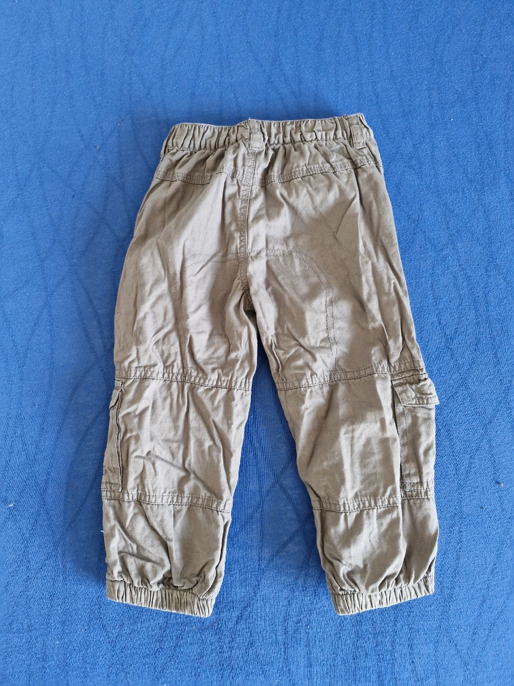 Lotti & Set di vestiti: kleiderpaket Gr.92 jungen – Usato da Disentis/Mustér venduto da epa_862v 1