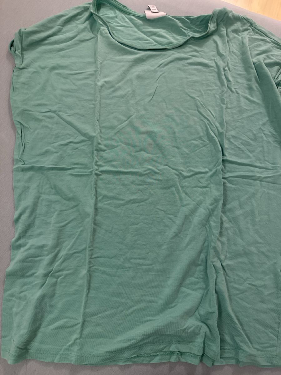 Vero Moda T-Shirts: Vero Moda Tshirt – Gebraucht aus Zürich von starsz 1