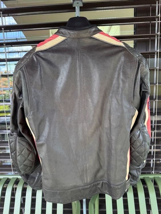 Triumph Vestes: Triumph Motorrad-Lederjacke M – D'occasion à Zizers par watchcomp. 1
