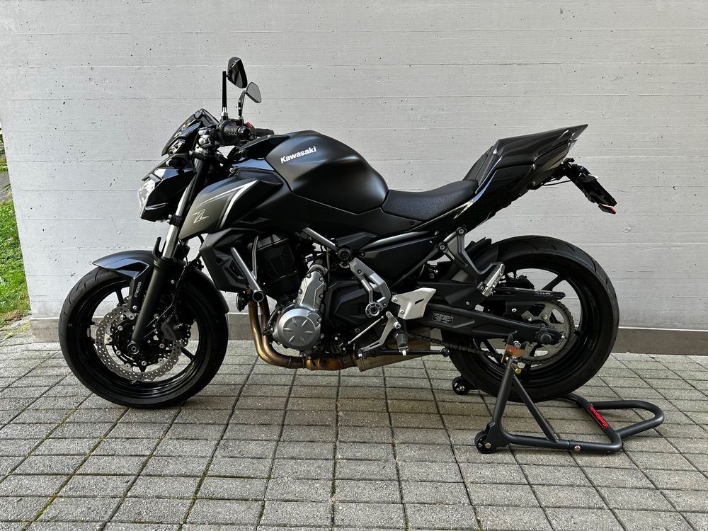 Kawasaki Z650 ABS BLACK | Kaufen auf Ricardo