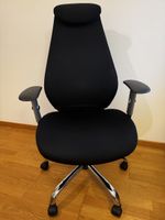 Bürostuhl schwarz mit Rollen höhenverstellbar