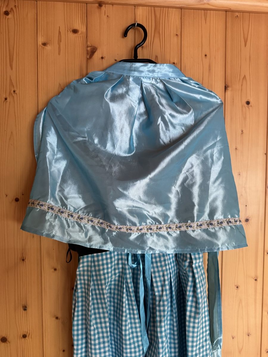 Robes: Dirndl Stockerpoint Gr. 44, blau-schwarz – D'occasion à Schwellbrunn par 73zubi77 2