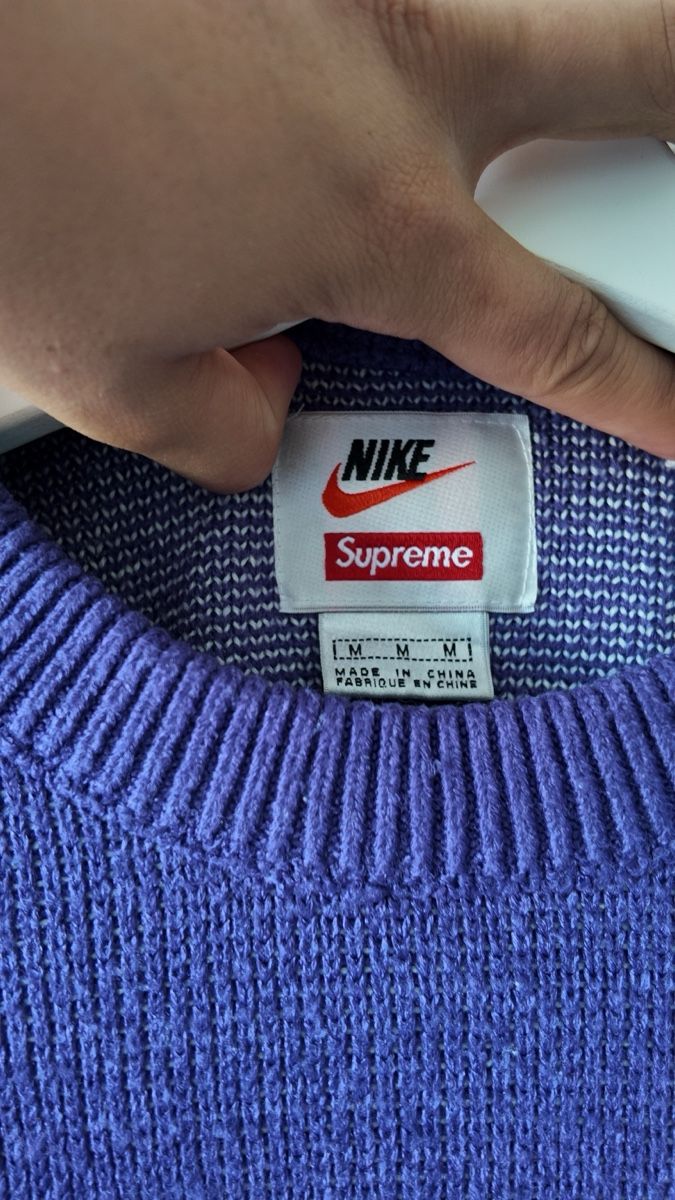 Maglioni & Felpe: Nike x Supreme Pullover Grösse M Lila - Trendiger Winterpull – Usato da Basel venduto da 2ndhandSwiss 2