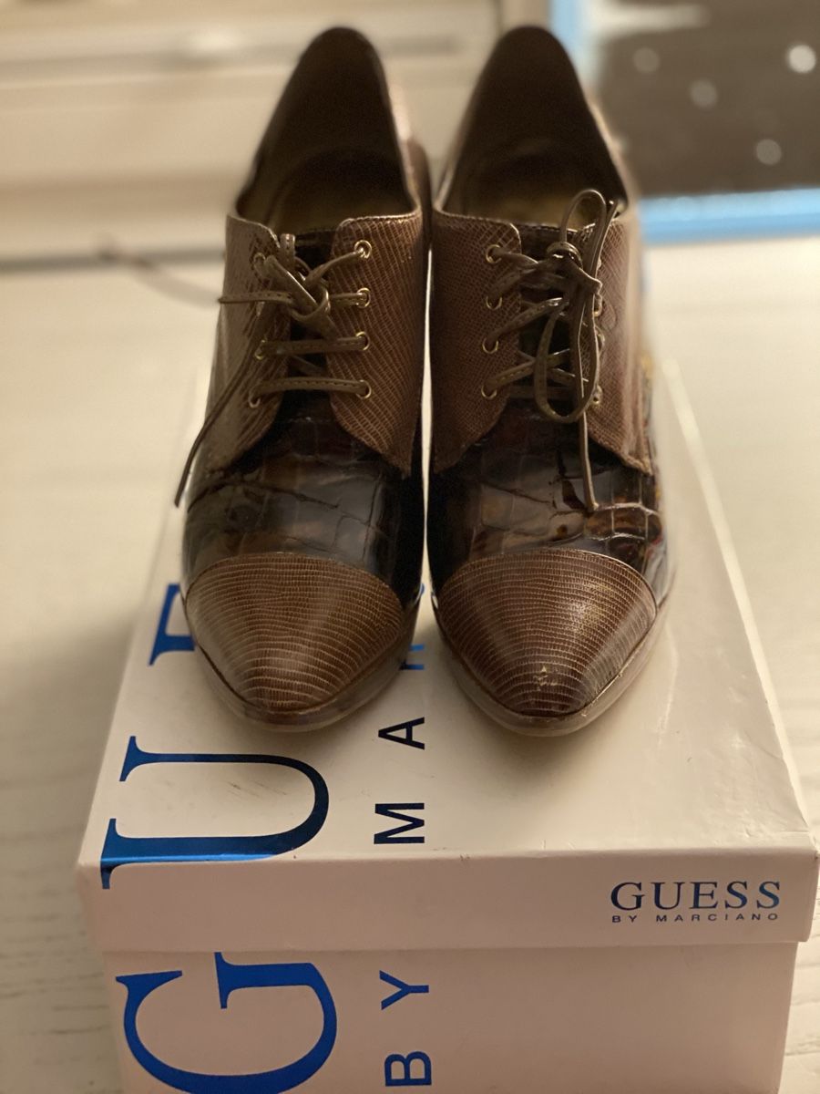 Guess Scarpe da donna: Stylish Guess High Heels, Brown, size 36 – Usato da Hurden venduto da rac_wyf8 2