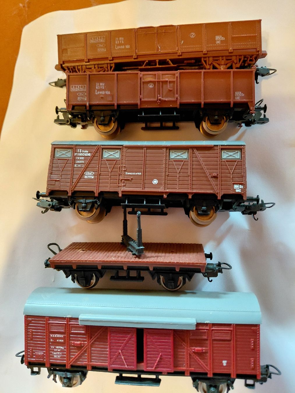 Lima Modellini di ferrovie: 15 verschiedene Wagons Lima – Usato da Balterswil venduto da mauz71 3