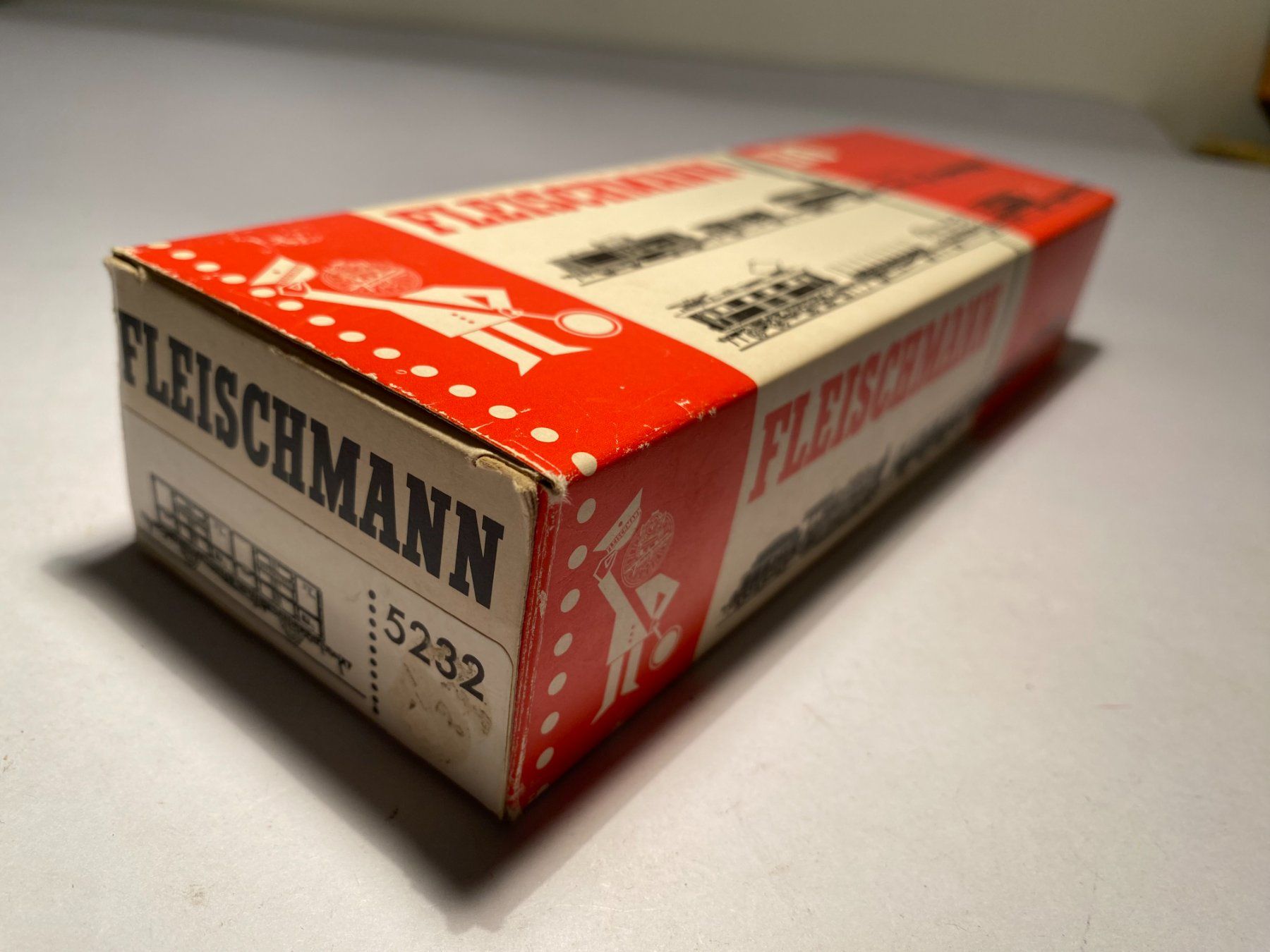 Fleischmann Modellini di ferrovie: Fleischmann 5232 H0 Containertragwagen mit 2 Container – Usato da Buchrain venduto da Modellbahn11 7