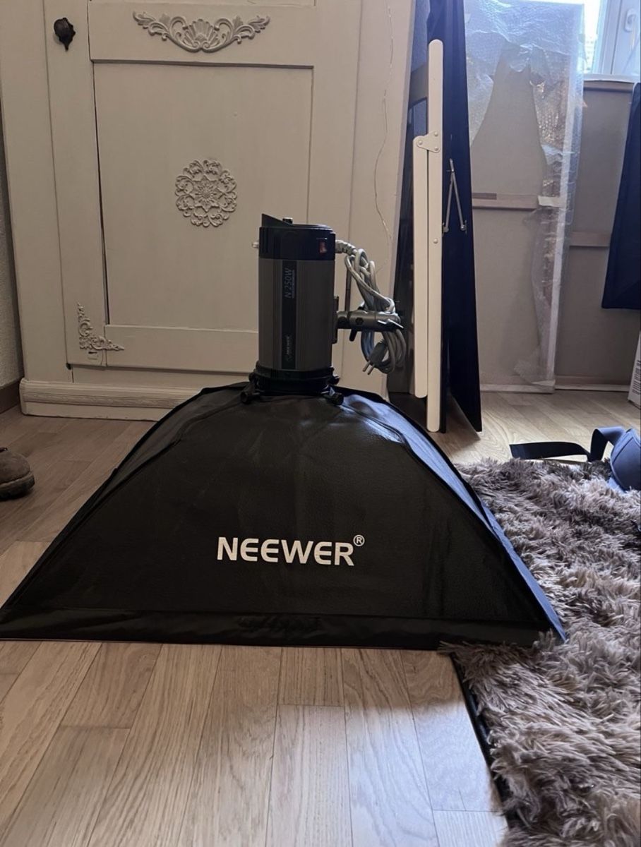 Lampade: Neewer N-250W Studioleuchte mit Softbox, Top Zustand! – Usato da Bern venduto da jah_f7y5 1